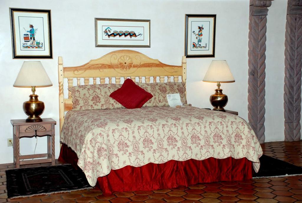 Inn At The Delta Espanola Room photo